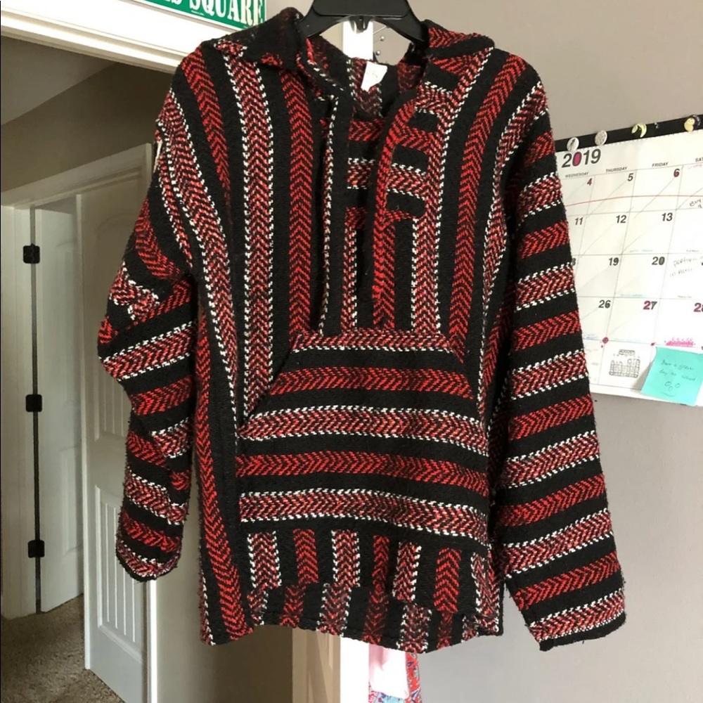 Sweater/shrug